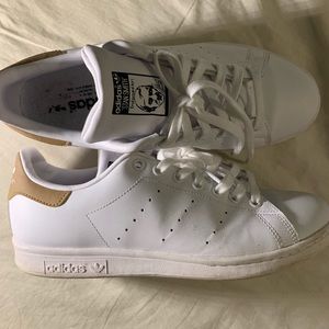Tan Stan Smith Adidas shoes